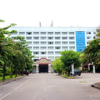 โรงแรมแกรนด์ปาร์ค โรงแรมใกล้วัดโพธิ์เสด็จ