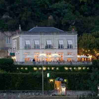 Les Hautes Roches Hotel Exterior