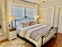 The Holly and Ivy Inn Hotel dekat CVCC Corporate Development Center