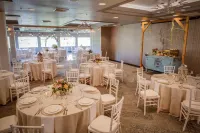 Holiday Inn MILWAUKEE RIVERFRONT by IHG - صديق للحيوانات الاليفة