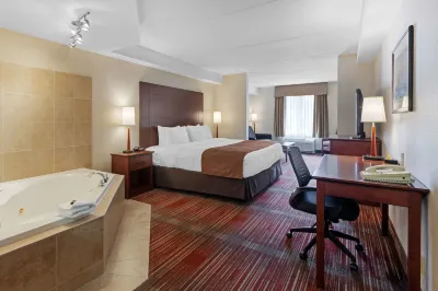 Best Western Plus Muskoka Inn Hotels in Huntsville