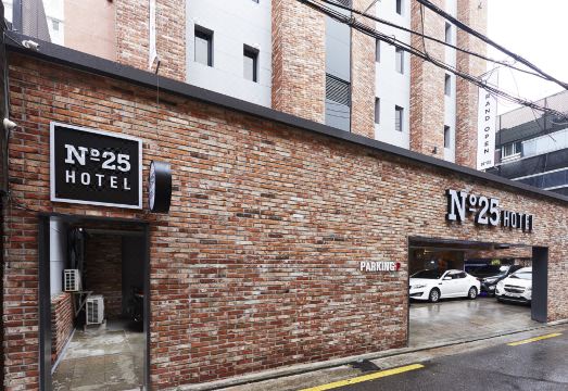 4. 넘버25호텔 수..