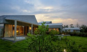 Seogwipo Hotel Changgo Pension