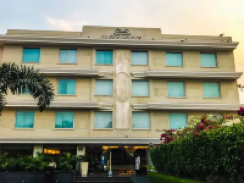 DEVENTURE SAROVAR PORTICO KAPASHERA Hotels in 