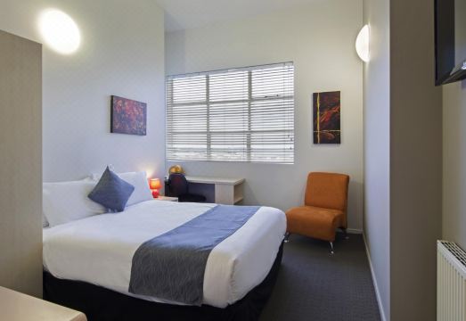 Ibis Styles Invercargill Hotel Overview