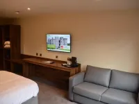 Raglan Lodge Hotels in Usk