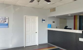 Studio 6 Lake Jackson, TX