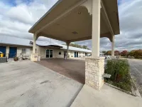 Motel 6 Junction, TX - Llano River