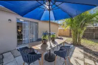 Serenity Retreat: Charming Home Near Attractions! 3 Bedroom Home by RedAwning