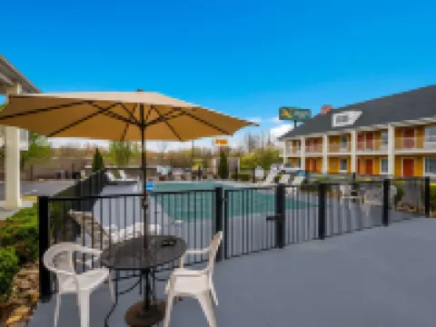 約翰遜城 I-26 17 號出口凱藝酒店 約翰遜城酒店