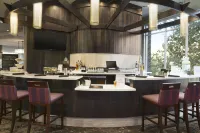 Embassy Suites by Hilton Greenville Downtown Riverplace - Baarit