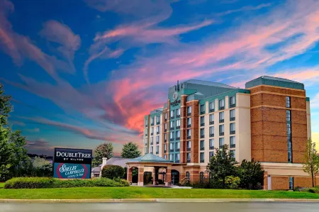 DoubleTree by Hilton Pleasant Prairie Kenosha Отели в г. Бристоль