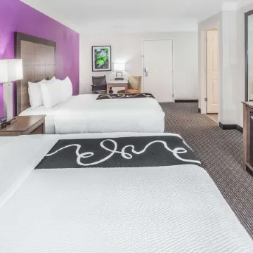 La Quinta Inn & Suites by Wyndham Lubbock West Medical Centr