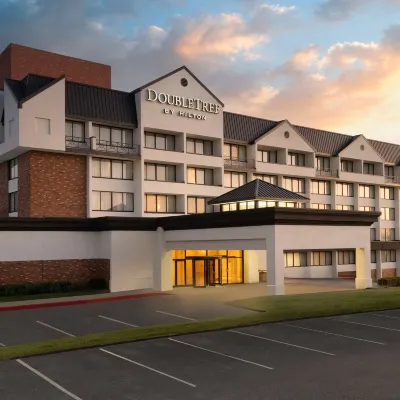 DoubleTree by Hilton Baltimore North - Pikesville Hotels near Pimlico Race Course
