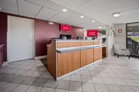 Red Roof Inn Greensboro Airport - Motels