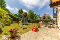 YH-1-Moulin with Garden and Pool  otelleri