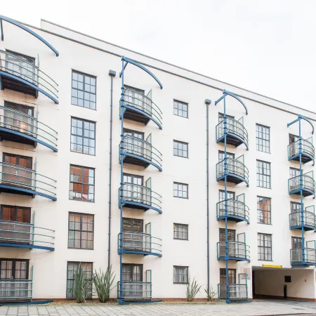 Premier Suites Bristol Redcliffe Отели рядом с достопримечательностью «Район Клифтон»