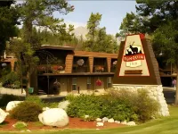 Tonquin Inn Отели рядом с достопримечательностью «Лейк Аннет Бич»