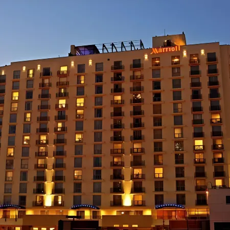 San Diego Marriott Gaslamp Quarter Отели рядом с достопримечательностью «Стадион «Петко-Парк»»