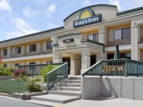 Days Inn by Wyndham West Rapid City Hotels in Pennington County