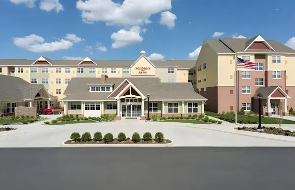 長島艾斯利普法院綜合體居家酒店