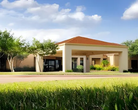 Courtyard Dallas-Fort Worth/Bedford Hotels in Bedford