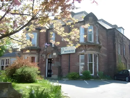 Pinegrove Hotel Отели рядом со станцией Wetheral