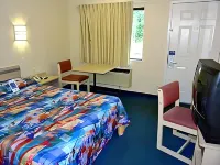 Motel 6 Lantana, FL فنادق في Manalapan