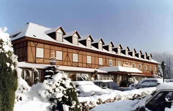 尼德薩赫森霍夫哈格斯酒店