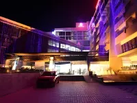 Hotel the Cox Today