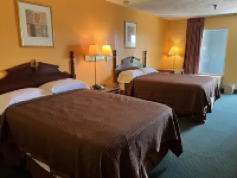 Deluxe Inn & Suites