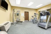 The Oaks Hotel & Suites - Gym
