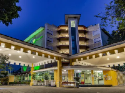 Holiday Inn CUERNAVACA by IHG โรงแรมในเกวร์นาวากา