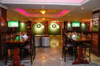 Diva Hotel - parking