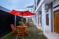 RedDoorz Syariah Near RS Hermina Yogyakarta Hotels in Maguwoharjo