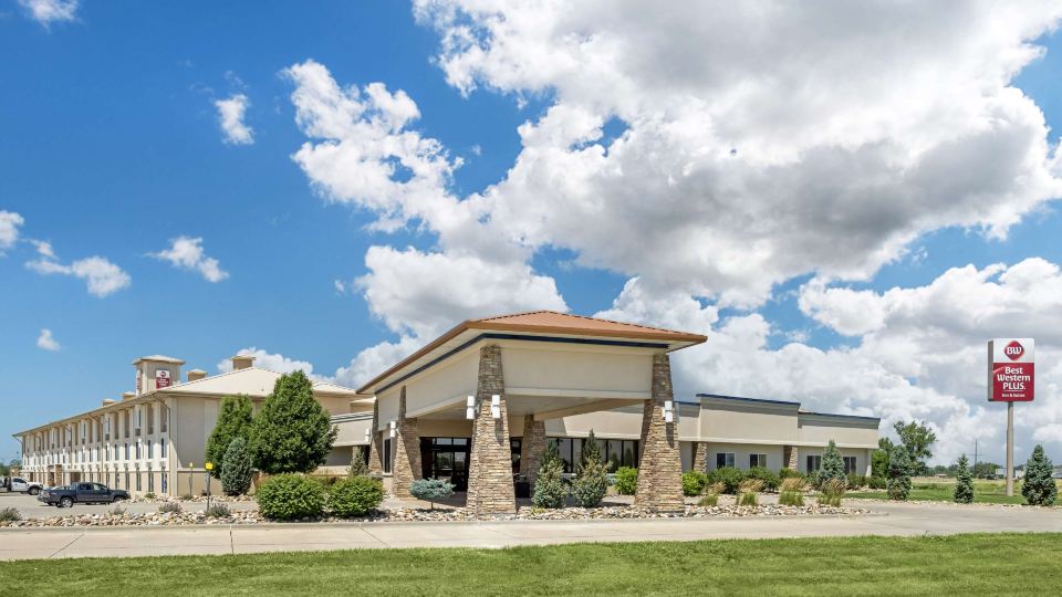 Best Western Plus Mid Nebraska Inn Suites