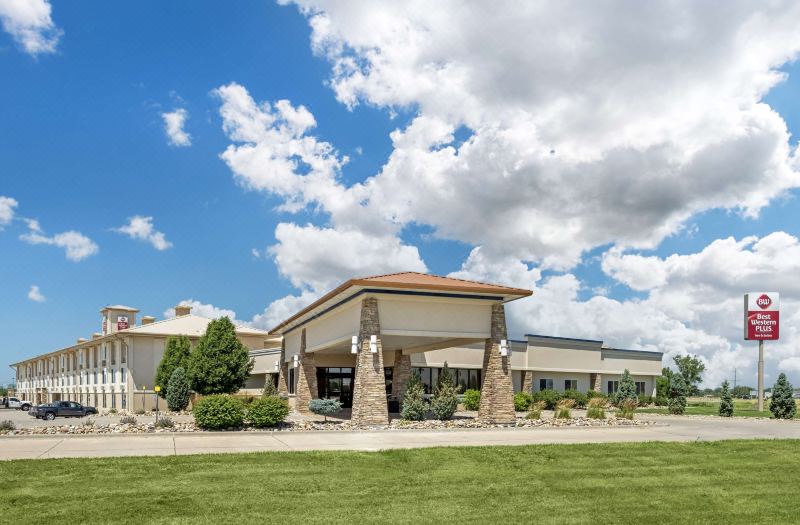 Best Western Plus Mid Nebraska Inn Suites