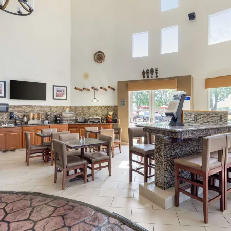 Best Western Kiva Inn