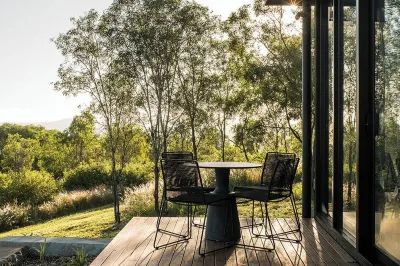 Wander in the Scenic Rim Hotels in Wyaralong