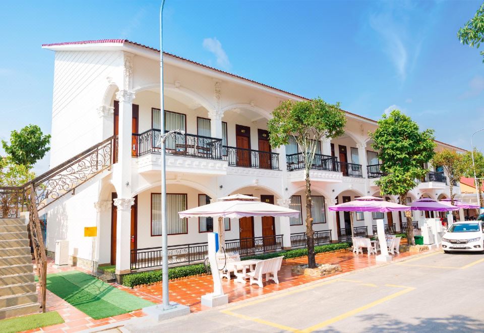 hotel overview picture