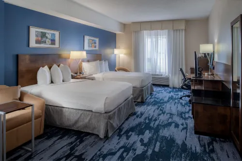 Fairfield Inn & Suites Dayton Troy Các khách sạn ở Troy