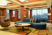 Fairfield Inn & Suites Hartford Airport 溫莎洛克斯住宿飯店