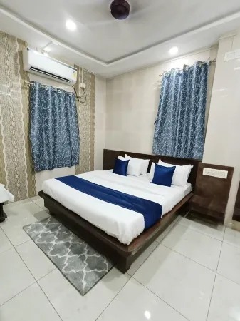 Hotel Shree Nath - 200 Meters from Dwarkadhish Temple