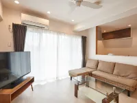 New Normal Hotel in NAGO ニューノーマルホテルイン名護 トロピカル王国 OKINAWAフルーツらんど周辺のホテル