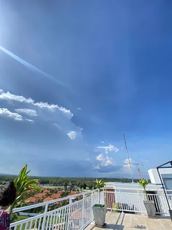 GrandBlue Holiday Rental Отели рядом с достопримечательностью «Dropzone Thailand»