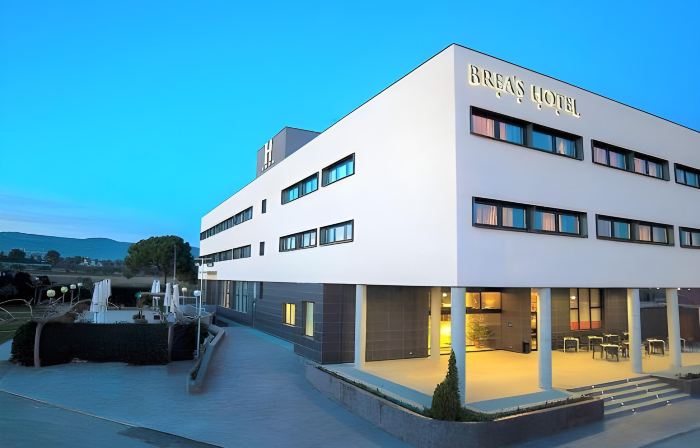 Brea's Hotel