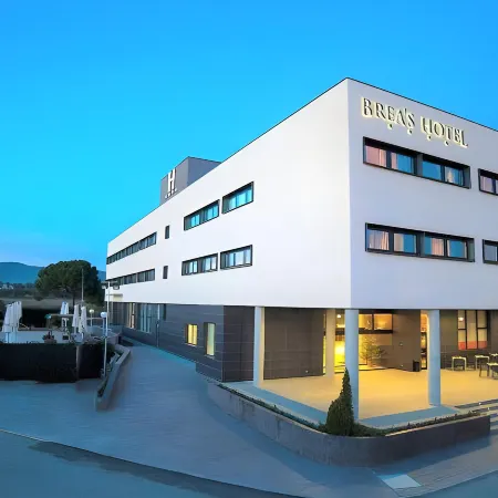 Brea's Hotel