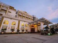 HOTEL VAN GOGH 일로코스수르 호텔