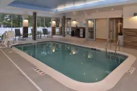 Fairfield Inn & Suites Fremont - 3-Star