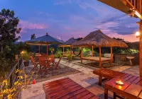 Kintari Indah Homestay - غرفة مطلة على الجبل